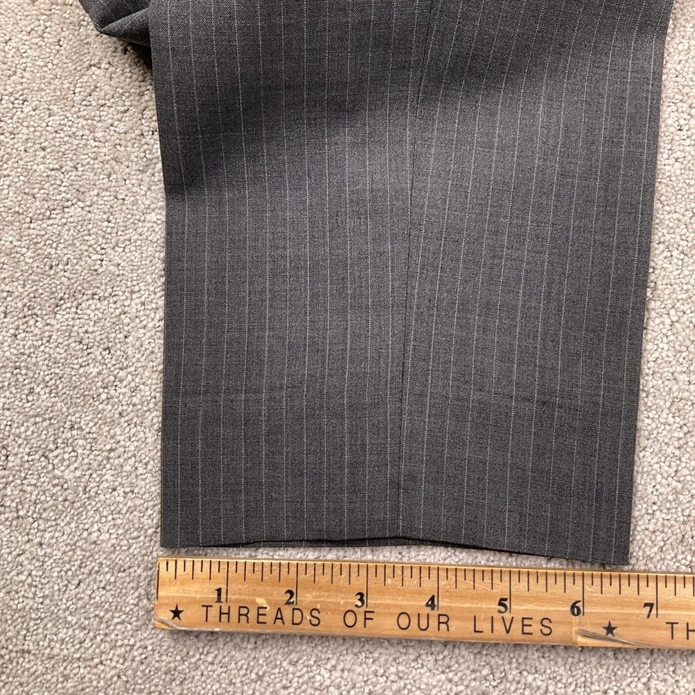 Theory Suit Mens 42R 32W Gray Pinstripe 2 Button Minimalist Formal Neutral Wool‎